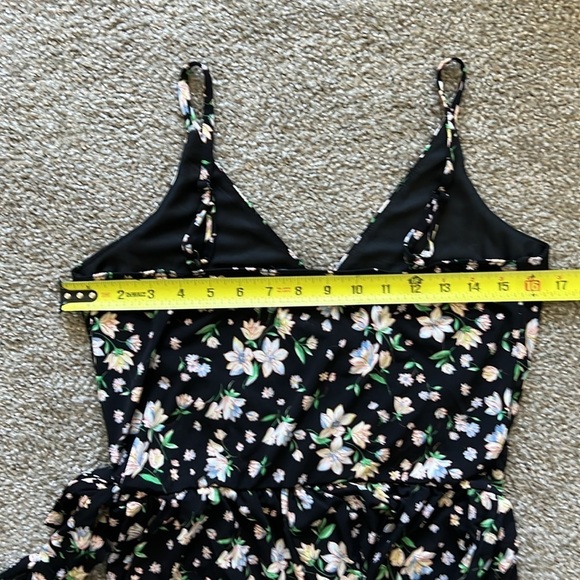 NWOT Kaileigh Rica Cropped Strappy Sleeveless Knit Floral Jumpsuit Size M - Picture 6 of 8